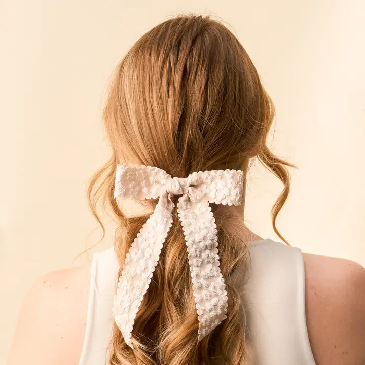 Flower Scalloped Hair Bow Champagne